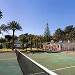 Palmeiras Mit Grossem Schwimmbad By Interhome Aroeira (Setubal)