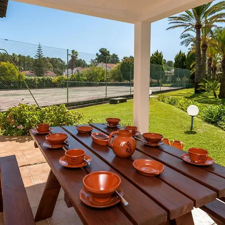 Vakantiehuis Palmeiras Mit Grossem Schwimmbad By Interhome